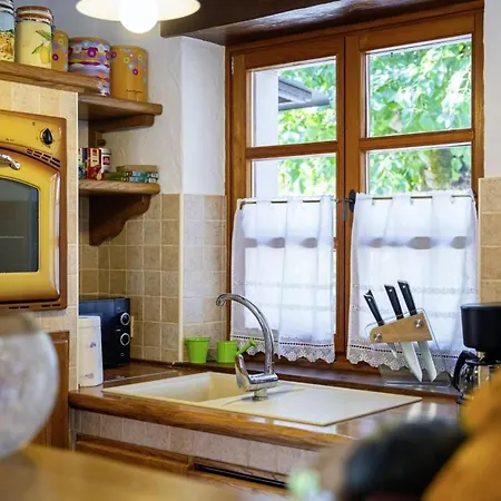 Nonna Lucia In Kuberton - Haus Fuer 6 Personen Grožnjan