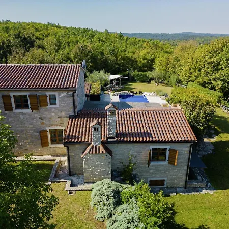 Nonna Lucia In Kuberton - Haus Fuer 6 Personen Grožnjan