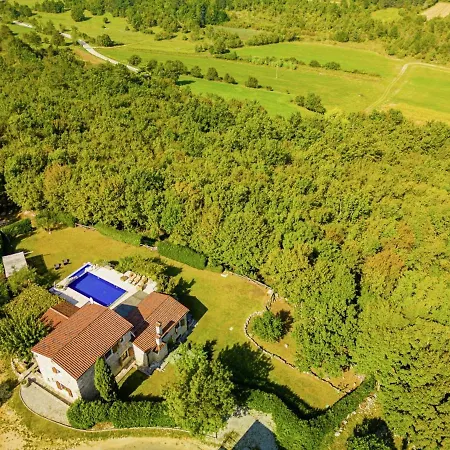 Villa Nonna Lucia In Kuberton - Haus Fuer 6 Personen *